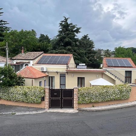 Etna Dimora Dei Saponari Villa เตรคาสตาญิ ภายนอก รูปภาพ
