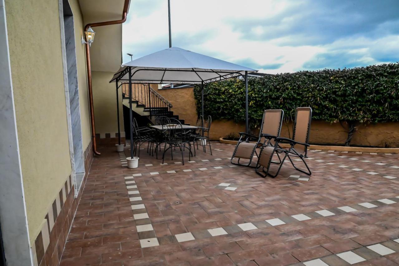 Etna Dimora Dei Saponari Villa เตรคาสตาญิ ภายนอก รูปภาพ
