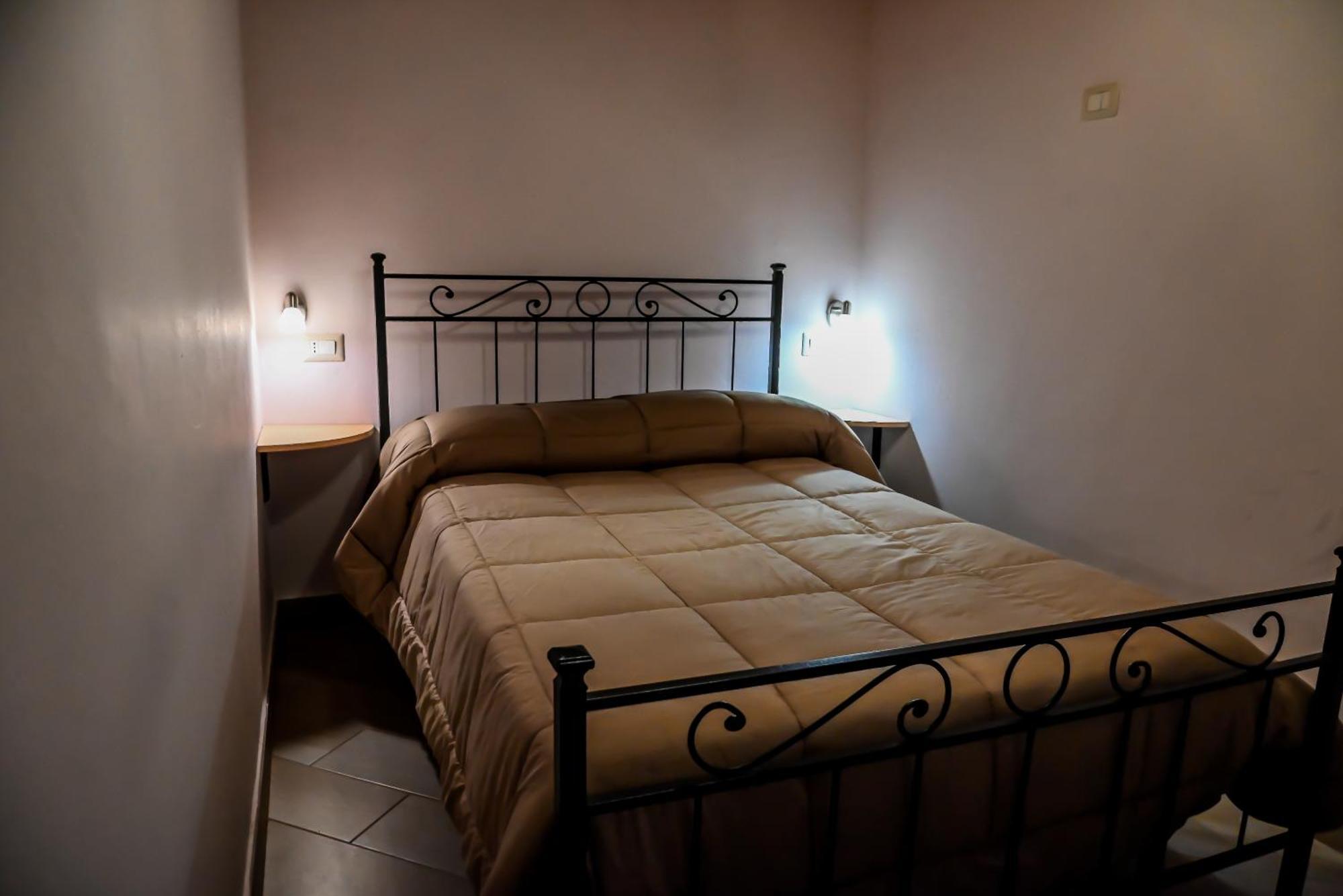 Etna Dimora Dei Saponari Villa เตรคาสตาญิ ภายนอก รูปภาพ
