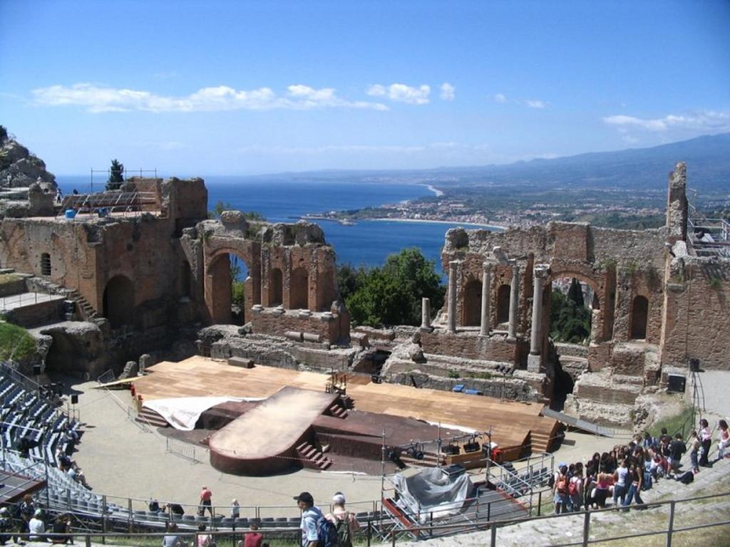 Etna Dimora Dei Saponari Villa เตรคาสตาญิ ภายนอก รูปภาพ
