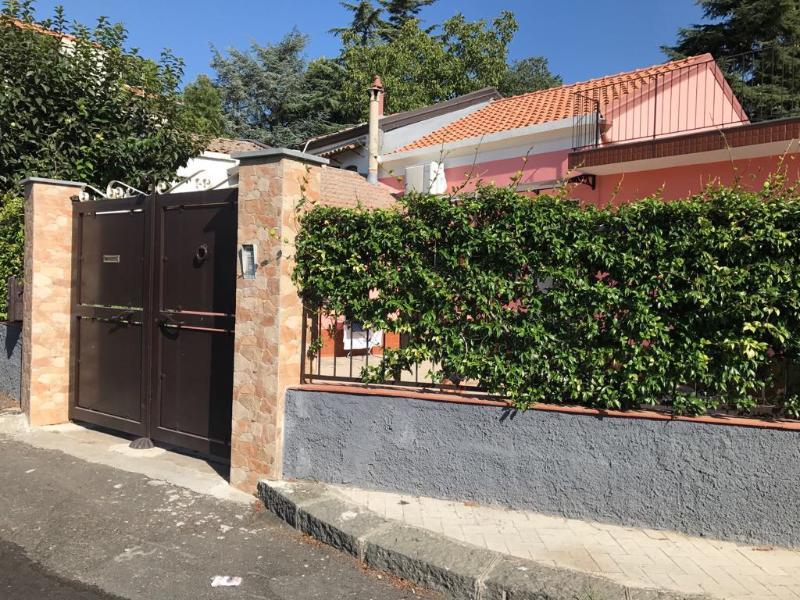 Etna Dimora Dei Saponari Villa เตรคาสตาญิ ภายนอก รูปภาพ